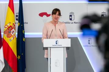 Videoconferencia con representantes de la patronal y de los sindicatos de la región (Portavoz)