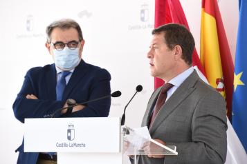 Inauguración de la helisuperficie del Sescam en el Centro de Especialidades Médicas de Tarancón (II)