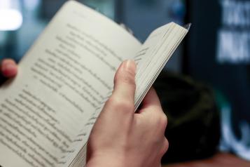 El Gobierno regional ofrece 30 recomendaciones literarias a todos los públicos “para continuar con el hábito lector durante este verano” 