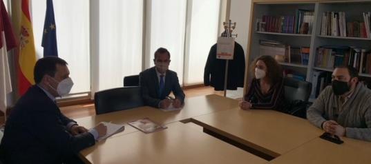 El Gobierno regional estudiará la petición para la apertura de un comedor escolar en el CEIP `Ramón y Cajal´ de La Puebla de Almoradiel
