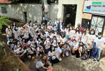 El Gobierno regional lleva a Ruidera a los alumnos del colegio “Gregorio Marañón” de Toledo, ganadores del concurso “Supercirculares 2021” 