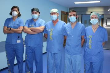 El Servicio de Cirugía Maxilofacial de la Gerencia de Atención Integrada de Albacete realiza una novedosa reconstrucción de mandíbula 