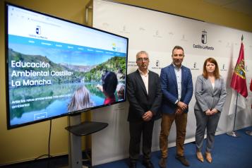 El viceconsejero de Medio Ambiente, Fernando Marchán, presenta el nuevo Portal Web de Educación Ambiental de Castilla-La Mancha