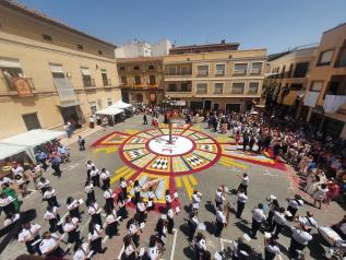 El Gobierno de Castilla-La Mancha pone en valor el Corpus de Elche de la Sierra para impulsar el turismo a través de las tradiciones de la región