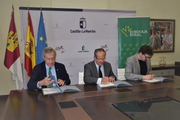 El Gobierno regional, la Fundación Eurocaja Rural y CECAP refrendan su compromiso con la inserción laboral de las personas con discapacidad 