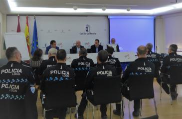 Más de una veintena de jefes y mandos de la Policía Local de Castilla-La Mancha abordan el fenómeno emergente de las bandas juveniles
