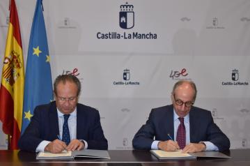 El Gobierno de Castilla-La Mancha y el Consejo Regional de Cámaras de Comercio refuerzan su colaboración para la prestación de servicios a los emprendedores