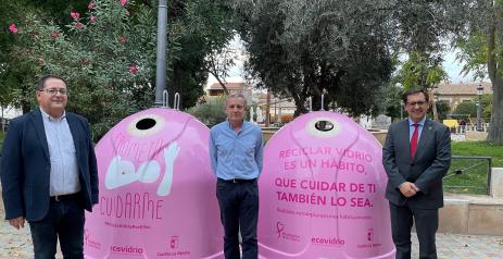 El Gobierno regional anima a participar en la campaña `Recicla vidrio por ellas´ que combina protección medioambiental y prevención del cáncer de mama