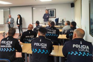 Policías locales de Castilla-La Mancha se forman en la detección del consumo de droga entre conductores