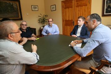 Nacho Hernando se reúne con empresarios de Tarancón (Cuenca)