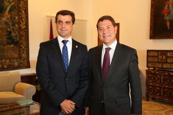 Reunión del presidente García-Page con el alcalde de Albacete, Javier Cuenca
