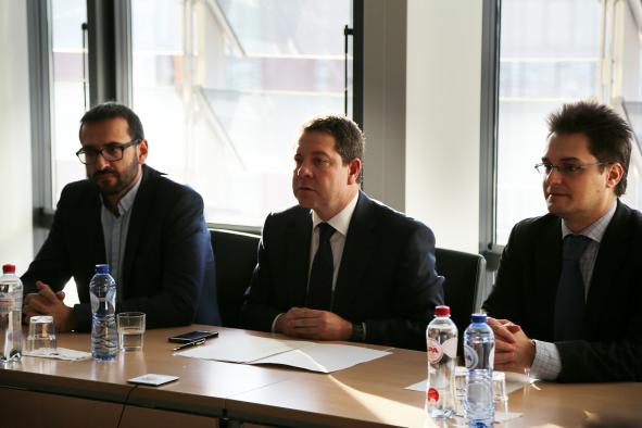 El presidente de Castilla-La Manchase reúne con la comisaria europea de Política Regional