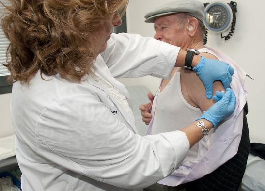 La Consejería de Sanidad amplía la campaña de vacunación de la gripe hasta el 29 de febrero
