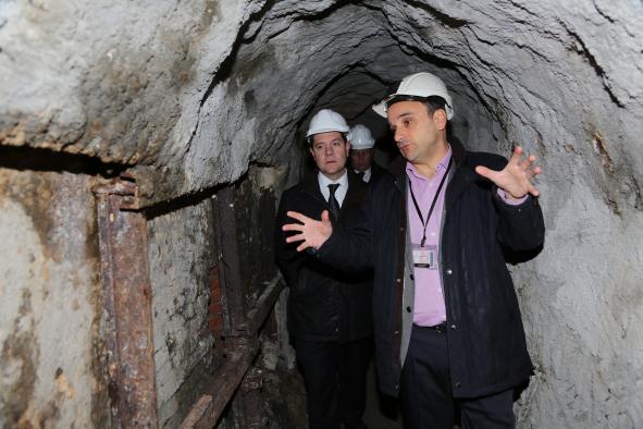  El presidente de Castilla-La Mancha, Emiliano García-Page, ha visitado el parque minero de Almadén