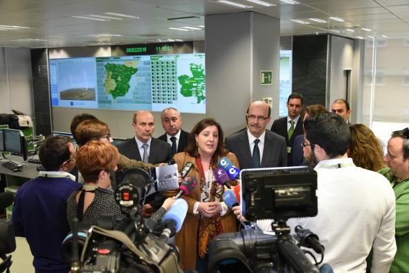 La consejera de Economía, Empresas y Empleo, Patricia Franco, visita las instalaciones del Centro de Operaciones de Energías Renovables de Iberdrola en Toledo