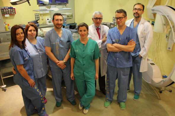 El Hospital de Toledo, primer centro español que implanta un desfibrilador cardiaco subcutáneo compatible con resonancias magnéticas