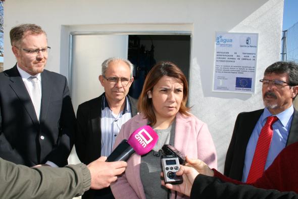 La consejera de Fomento, Agustina García Élez, visita la Estación de Tratamiento de Agua Potable (ETAP) de Campillo de Altobuey