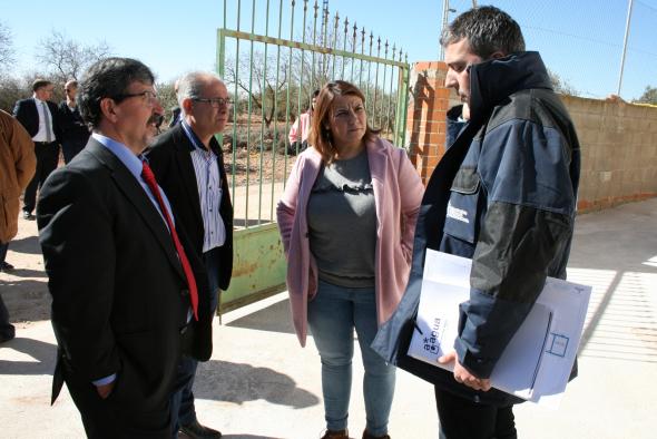 La consejera de Fomento, Agustina García Élez, visita la Estación de Tratamiento de Agua Potable (ETAP) de Campillo de Altobuey