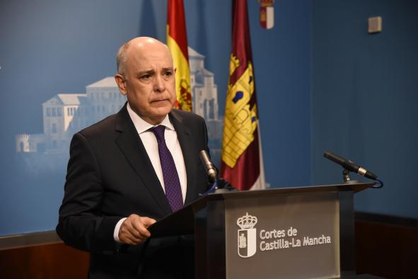 El director general de Carreteras y Transportes, David Merino, comparece en la Comisión de Fomento en las Cortes de Castilla-La Mancha