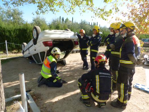 Una veintena de bomberos de Castilla-La Mancha se forman en el curso de técnicas de intervención en accidentes de tráfico