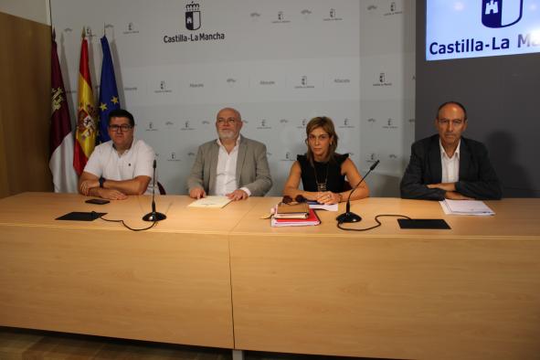 Reunión de la Delegación de la Junta en Albacete con CCOO y UGT