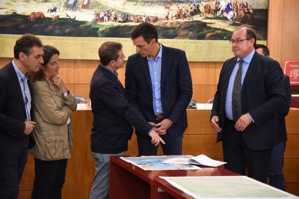 El presidente García-Page y el presidente del Gobierno en funciones, Pedro Sánchez, visitan las zonas de Almansa afectadas por el temporal