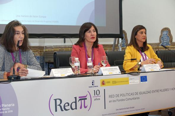 a consejera de Igualdad y Portavoz del Gobierno regional, Blanca Fernández, inaugura la 16ª Reunión Plenaria de la Red de Políticas de Igualdad entre Mujeres y Hombres en los Fondos Comunitarios