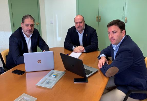 El Gobierno regional exige a Unión Fenosa y a Telefónica que solucionen los cortes de luz y teléfono en Navas de Estena y Retuerta de Bullaque