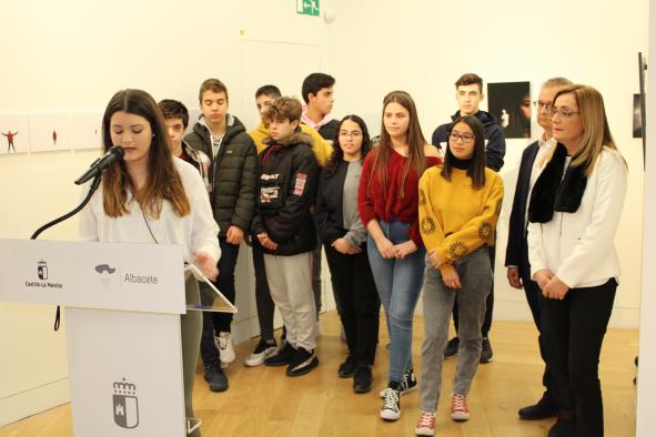 Exposición &quot;¿Y tú qué miras?&quot; en la Casa Perona