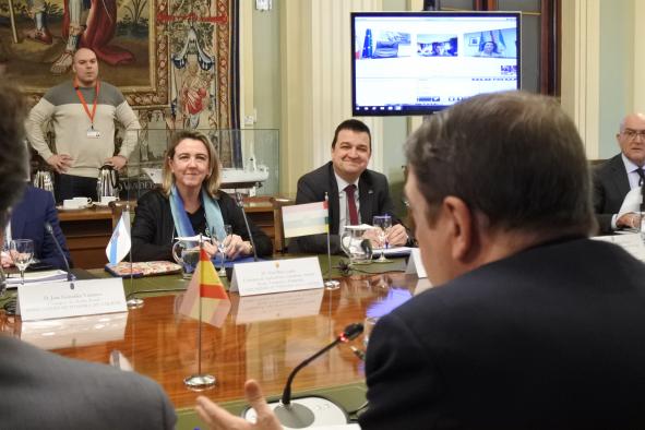 El consejero de Agricultura, Agua y Desarrollo Rural, Francisco Martínez Arroyo, asiste a la reunión del Consejo Consultivo de Política Agrícola para asuntos comunitarios