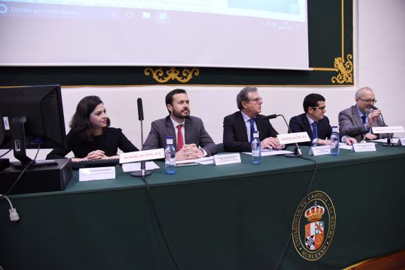 El consejero de Desarrollo Sostenible, José Luis Escudero, participa en la sesión inaugural del XV Congreso de la Asociación Española para la Economía Energética 