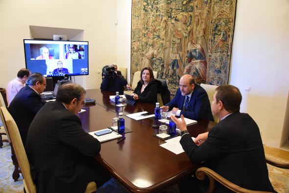 Videoconferencia con los representantes regionales de los sindicatos y la patronal (3 de abril)