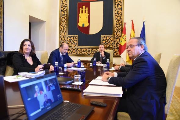 Videoconferencia con los representantes regionales de los sindicatos y la patronal (3 de abril)