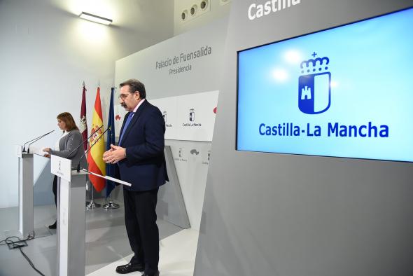 Videoconferencia con los gerentes de los hospitales y coordinadores del servicio de Urgencias de los centros dependientes del SESCAM