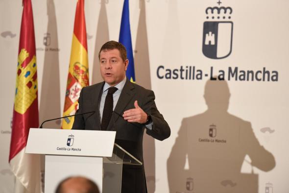 García-Page en el acto de primera piedra en Parcisa en Villarrobledo