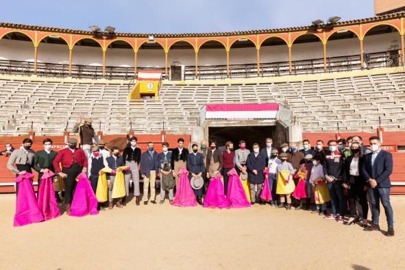 Tentadero solidario de la Escuela Taurina “Domingo Ortega”