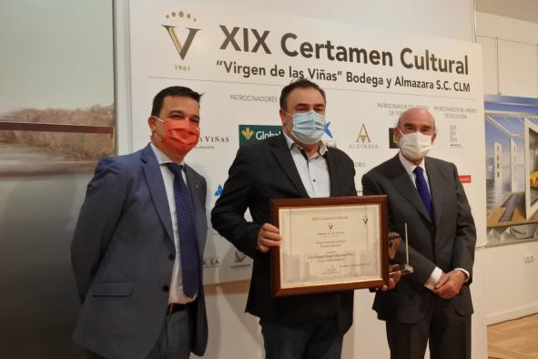 MARTINEZ ARROYO VISITA EL CERTAMEN VIRGEN DE LAS VIÑAS