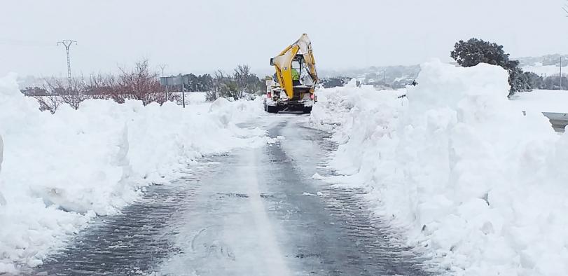  El 71 por ciento de la Red Regional de Carreteras está afectada por la nieve y el hielo que está dejando la borrasca ‘Filomena’   
