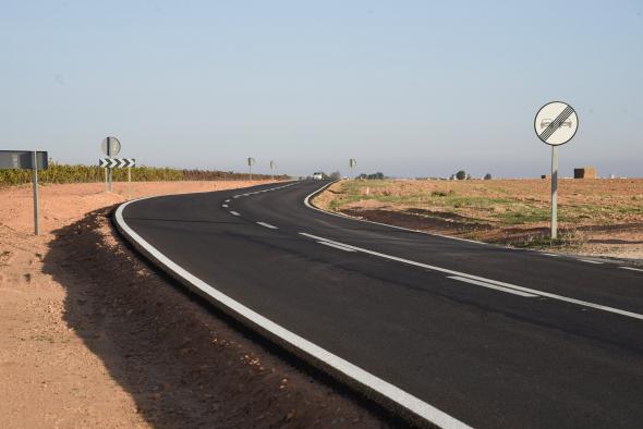 El Gobierno regional firma el contrato para la adquisición de dos vehículos para la realización de inspecciones en materia de transportes por carretera