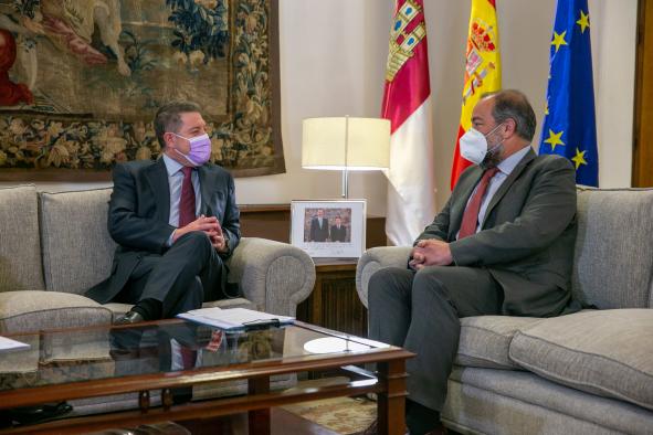 Reunión con el rector de la Universidad de Castilla-La Mancha