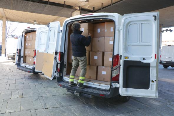 El Gobierno de Castilla-La Mancha ha distribuido más de medio millón de artículos de protección para profesionales sanitarios en las dos últimas semanas
