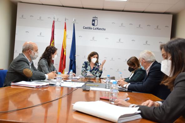 El Gobierno de Castilla-La Mancha y la FEMP abordan el diseño de la próxima convocatoria del plan de empleo
