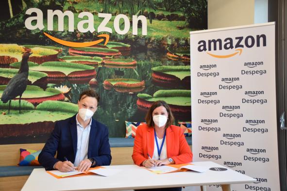 El Gobierno de Castilla-La Mancha y Amazon firman un convenio de colaboración para impulsar las ventas internacionales de las pymes de la región a través de internet