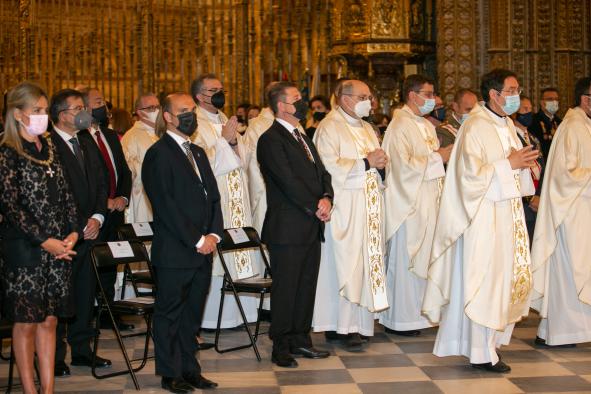 Asiste a la misa de Corpus Christi que se celebra en la Catedral Primada de Toledo