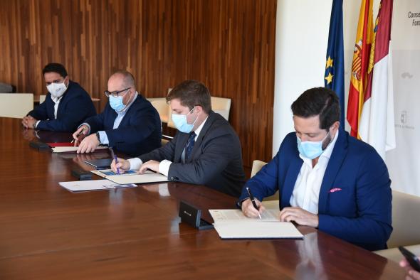 El Gobierno de Castilla-La Mancha pone en marcha un nuevo servicio ASTRA en Brihuega y Torija