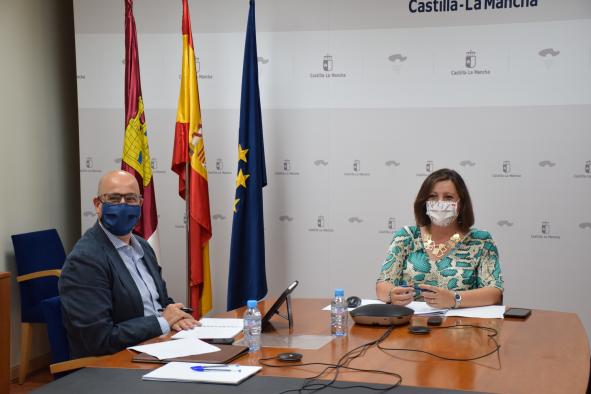 El Gobierno de Castilla-La Mancha valora la continuidad de la actividad industrial en Alcázar tras la compra de Adequa por parte de Molecor