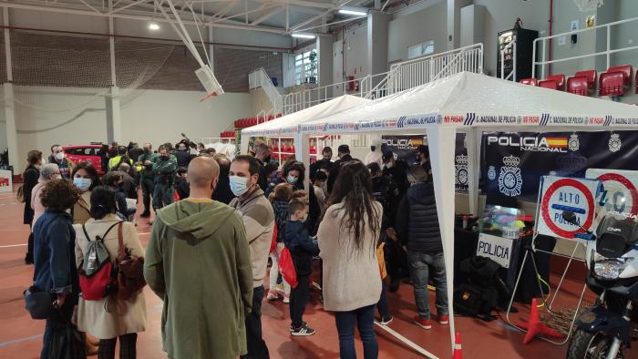 Más de 200 personas participan en la jornada de puertas abiertas del Servicio de Emergencias 1-1-2 Castilla-La Mancha
