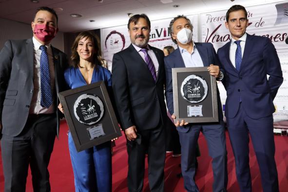 El Gobierno regional pide defender con “uñas y dientes” un producto de excelencia como es el vino que se produce en Castilla-La Mancha
