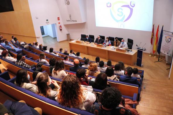Castilla-La Mancha consolida una red de Docencia e Investigación que vincula tres áreas sanitarias para atraer y retener talento