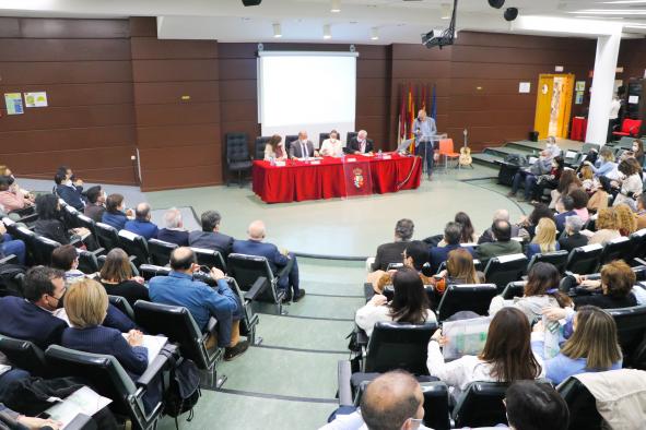 En torno a 700 profesionales de Castilla-La Mancha han recibido formación sobre el proceso de aplicación de la Ley que regula la eutanasia